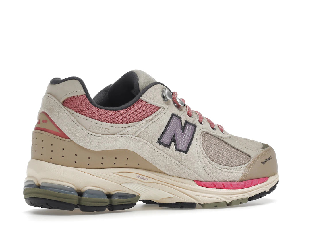 New Balance 2002R Hiking Pack Beige