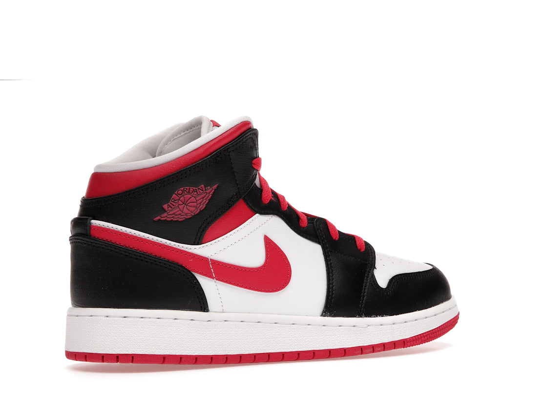 Jordan 1 Mid Very Berry
