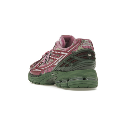 new_balance_1906_r_jack_harlow_rose_runner_special_box_2