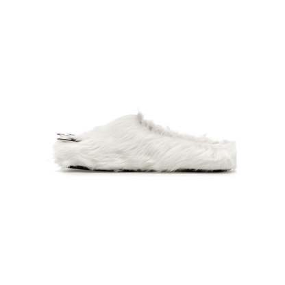 bravest_studios_bear_claw_mule_white_1