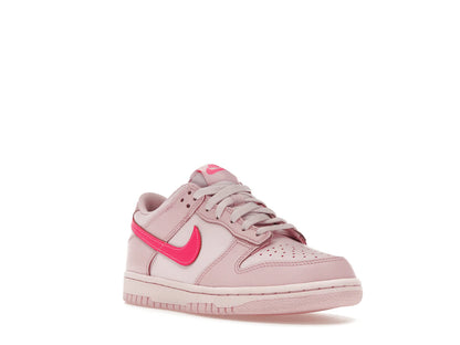Nike Dunk Low Triple Pink