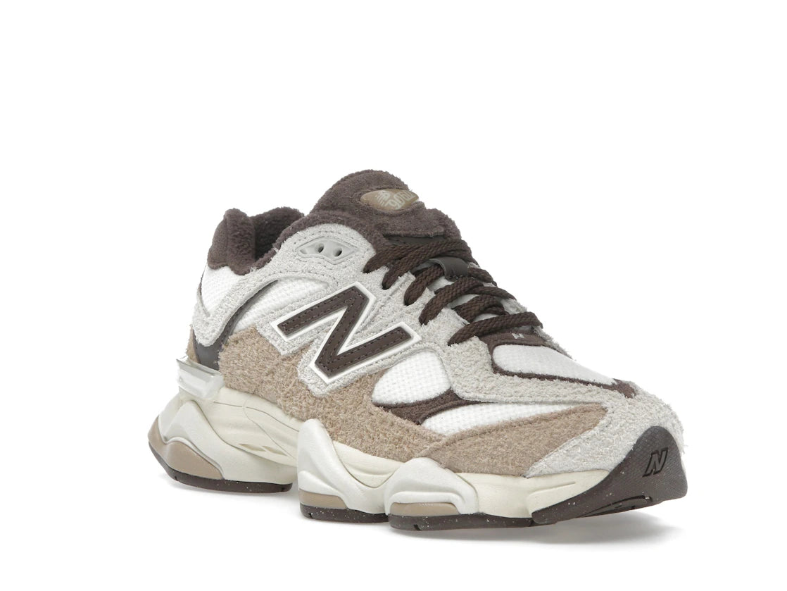 New Balance 9060 Earth Shadow Bisque