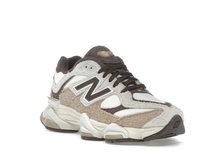 New Balance 9060 Earth Shadow Bisque