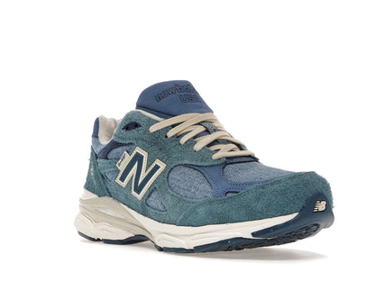 New Balance 990v3 MiUSA Levi's Denim