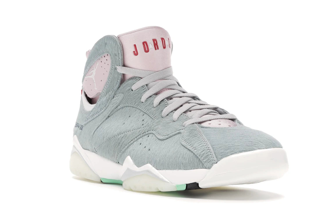Air Jordan 7 Retro Neutral Grey
