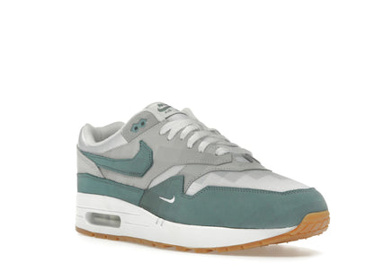 Nike Air Max 1 .SWOOSH Low Poly Adventure