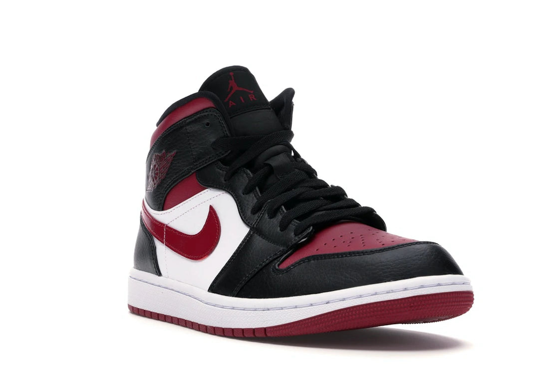 Jordan 1 Mid Bred Toe
