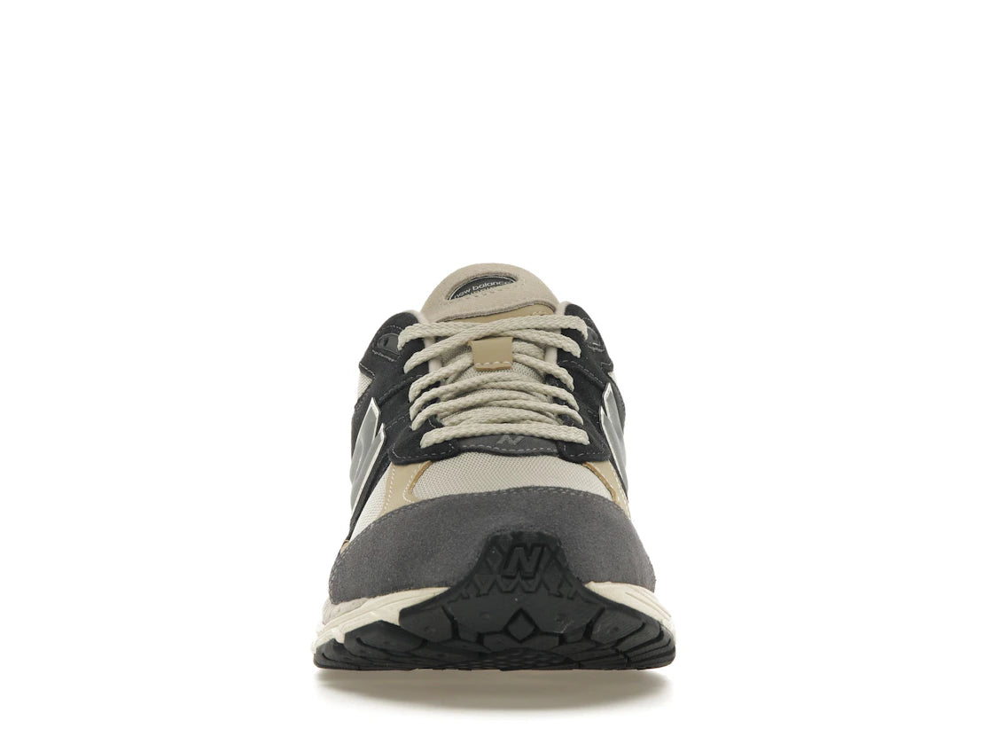 New Balance 2002R Magnet Sandstone