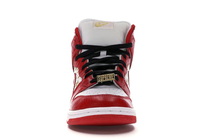 Nike Dunk High Pro SB Supreme Red Stars
