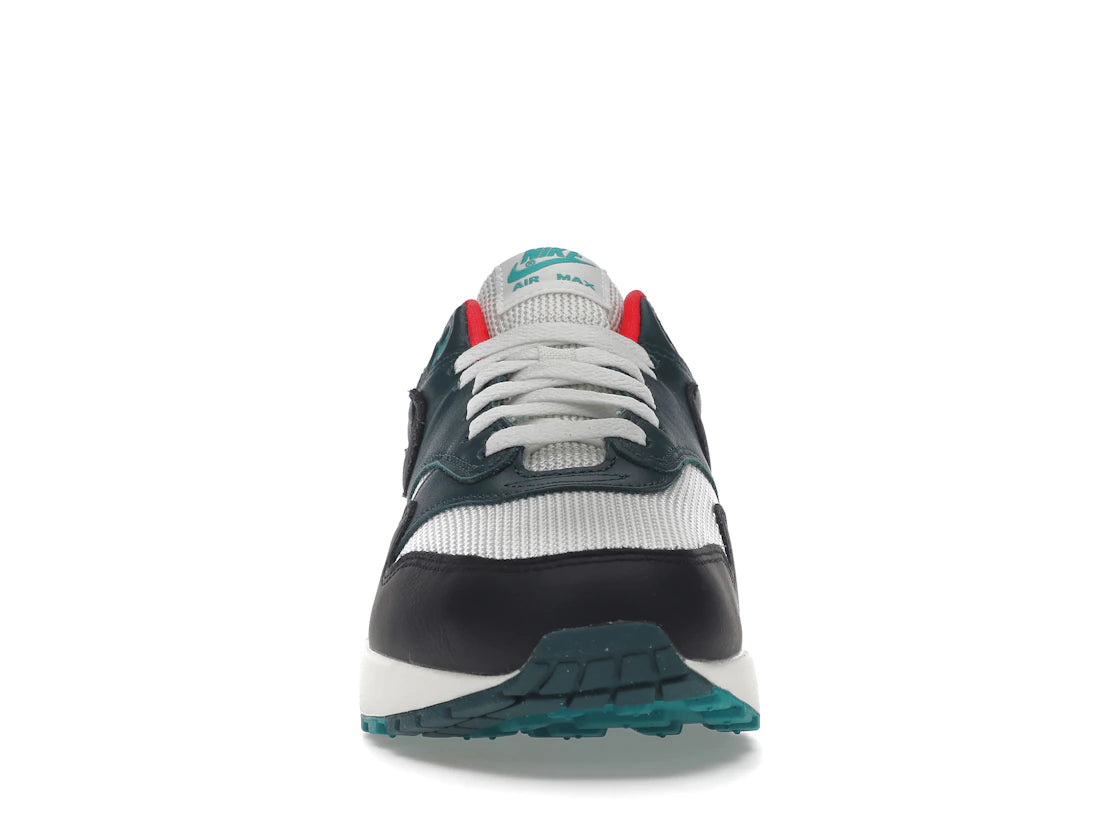 Nike Air Max 1 LeBron James Liverpool F.C.