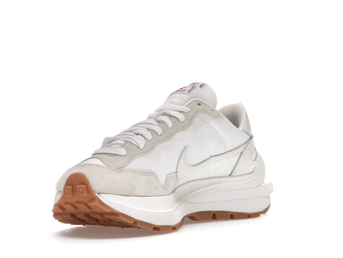 Nike Vaporwaffle sacai Sail Gum