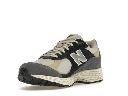 New Balance 2002R Magnet Sandstone