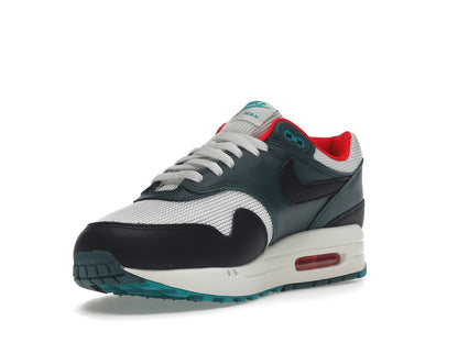 Nike Air Max 1 LeBron James Liverpool F.C.