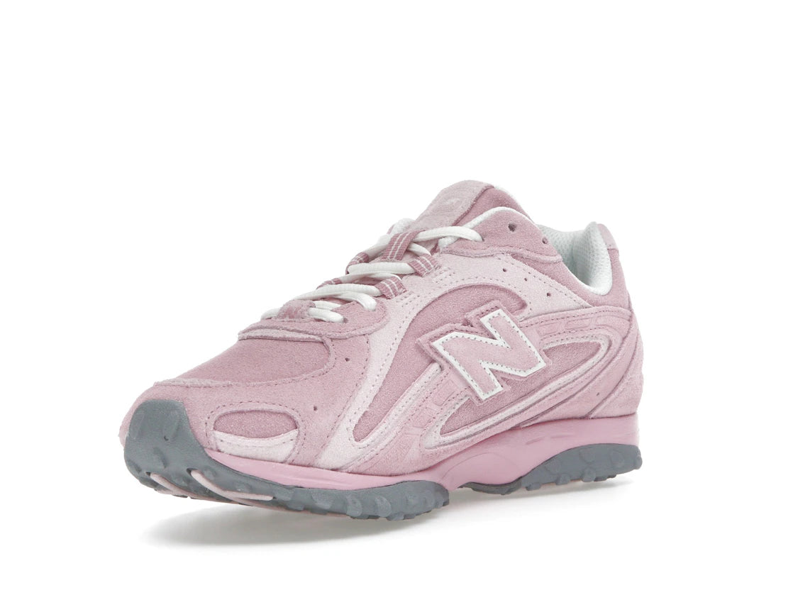 New Balance 204L Pastel Pink