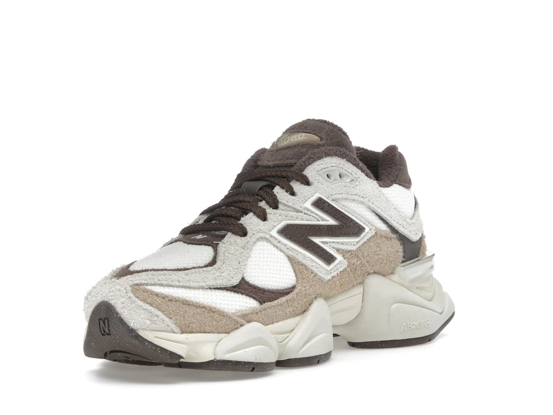 New Balance 9060 Earth Shadow Bisque