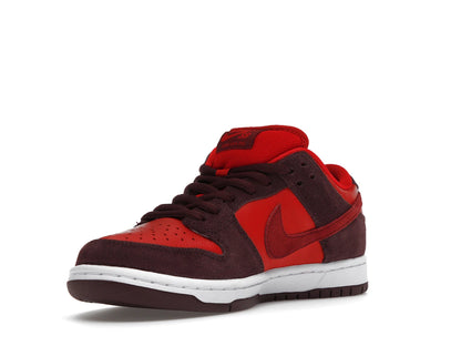 Nike SB Dunk Low Cherry