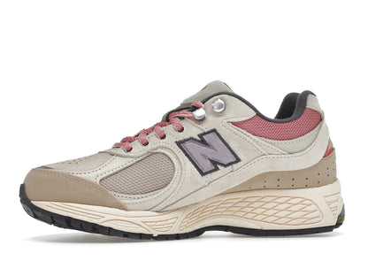 New Balance 2002R Hiking Pack Beige