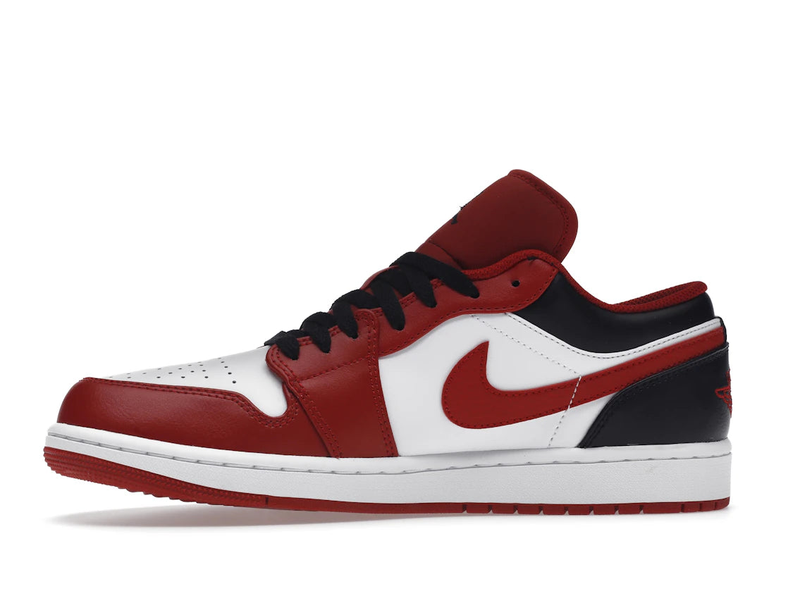 Jordan 1 Low Bulls