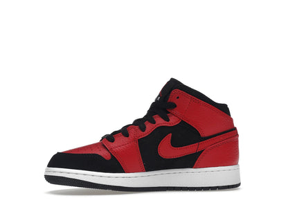 Air Jordan 1 Mid Reverse Bred