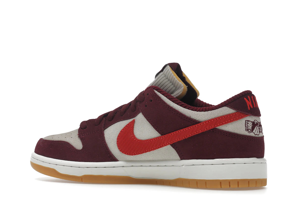 Nike SB Dunk Low Skate Like a Girl