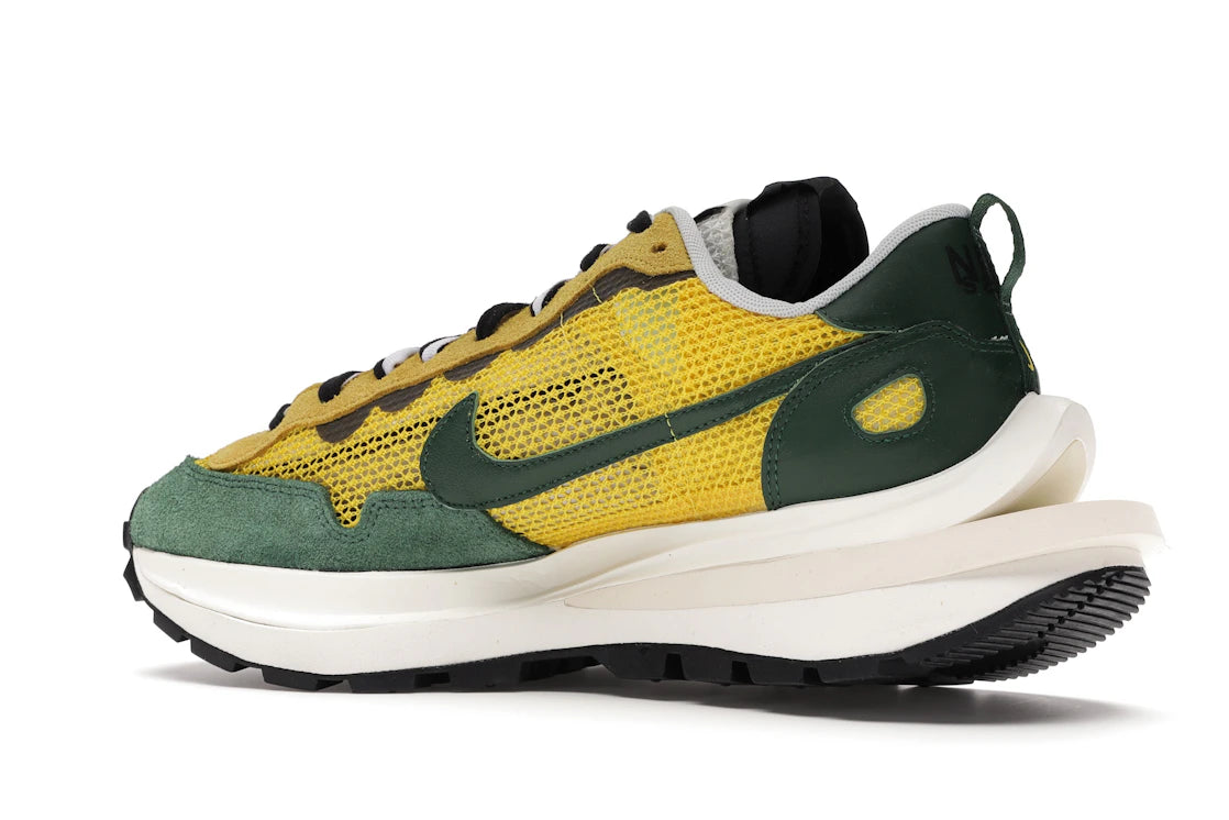Nike Vaporwaffle sacai Tour Yellow Stadium Green