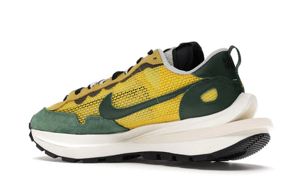 Nike Vaporwaffle sacai Tour Yellow Stadium Green
