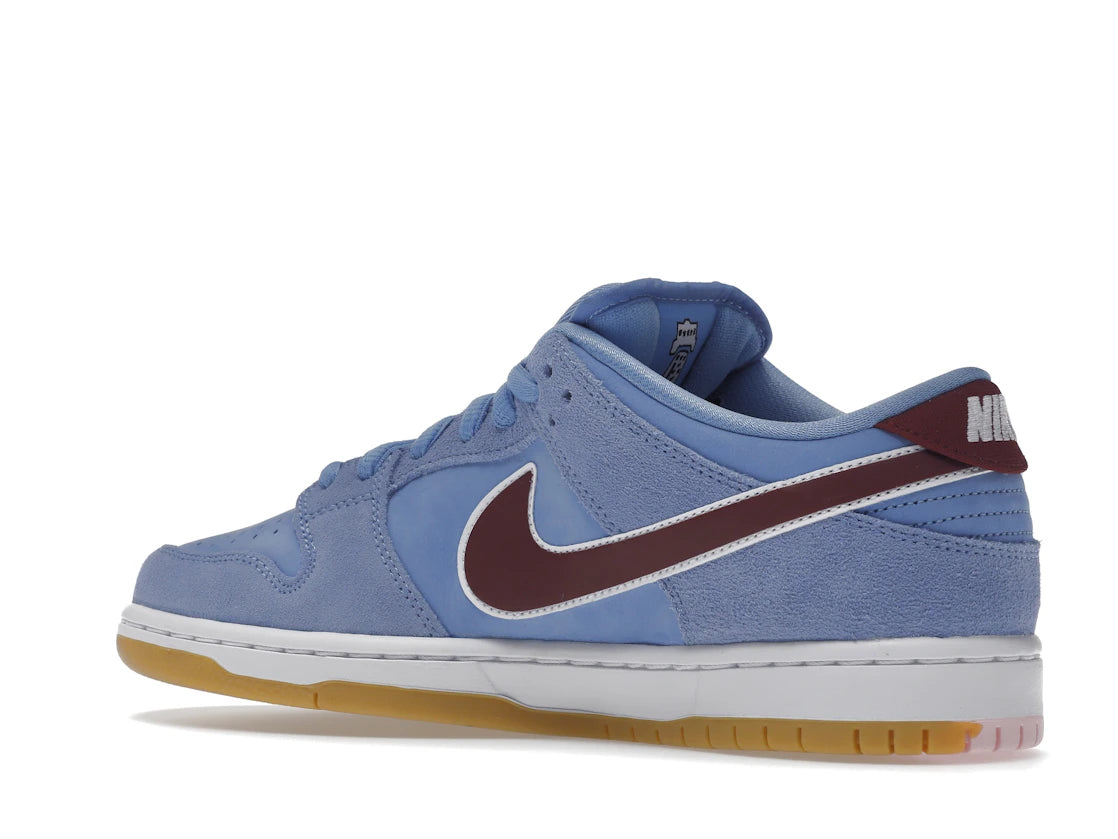 Nike SB Dunk Low Philadelphia Phillies