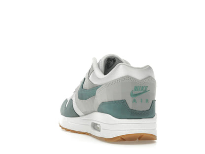 Nike Air Max 1 .SWOOSH Low Poly Adventure