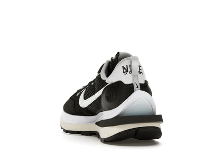 Nike Vaporwaffle sacai Black White