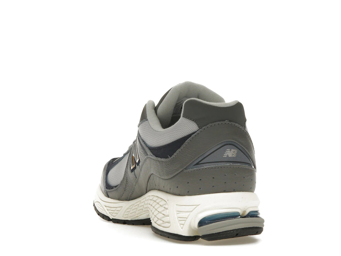 New Balance 2002R Castlerock