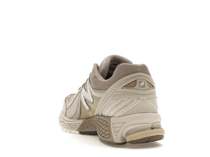 New Balance 860v2 Mars