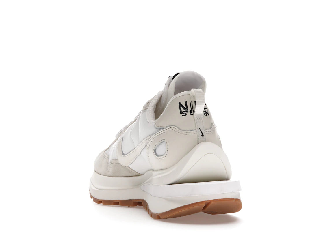 Nike Vaporwaffle sacai Sail Gum