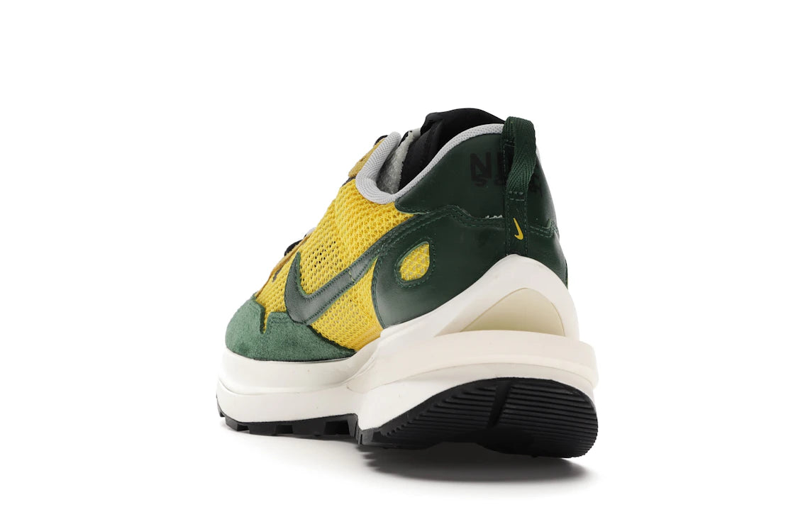 Nike Vaporwaffle sacai Tour Yellow Stadium Green