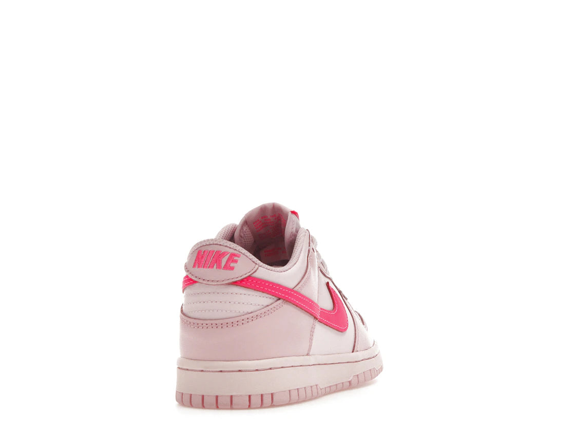 Nike Dunk Low Triple Pink