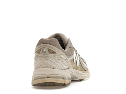 New Balance 860v2 Mars