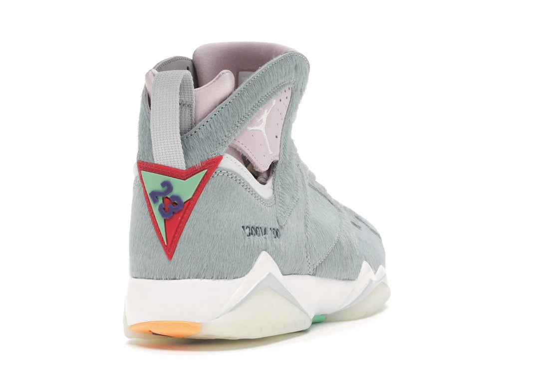 Air Jordan 7 Retro Neutral Grey