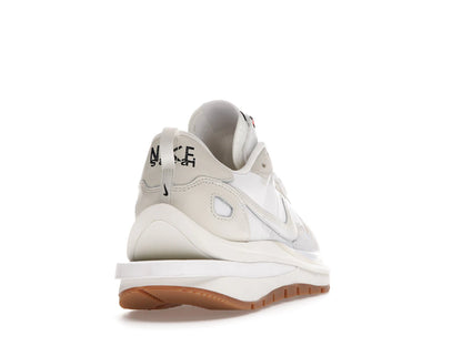 Nike Vaporwaffle sacai Sail Gum