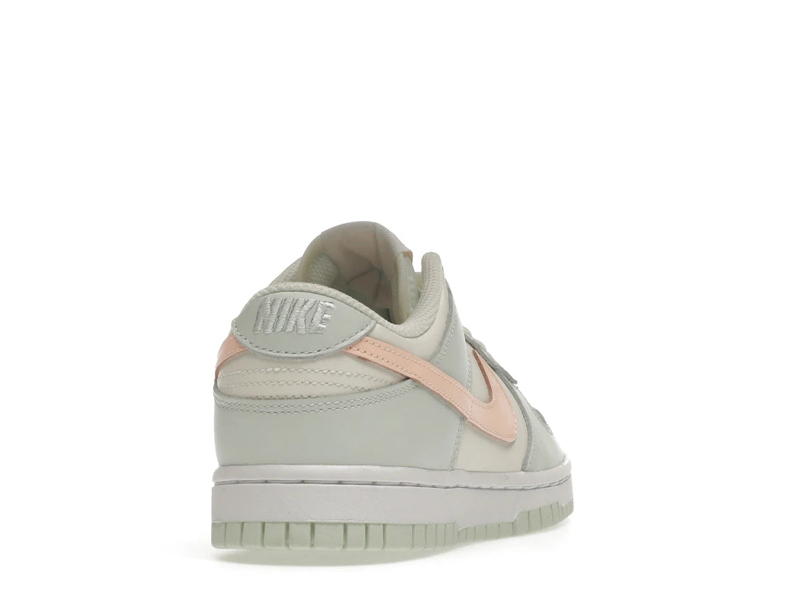 Nike Dunk Low Barely Green