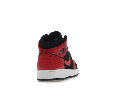 Air Jordan 1 Mid Reverse Bred