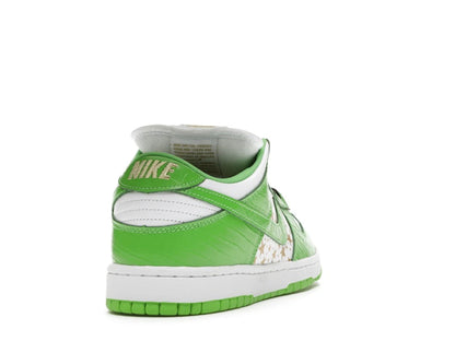 Nike SB Dunk Low Supreme Stars Mean Green (2021)