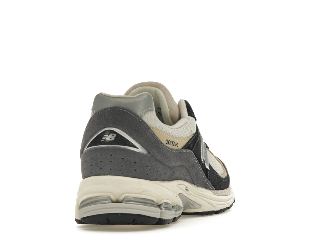 New Balance 2002R Magnet Sandstone