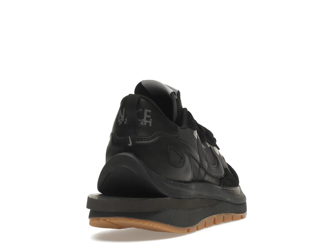 Nike Vaporwaffle sacai Black Gum