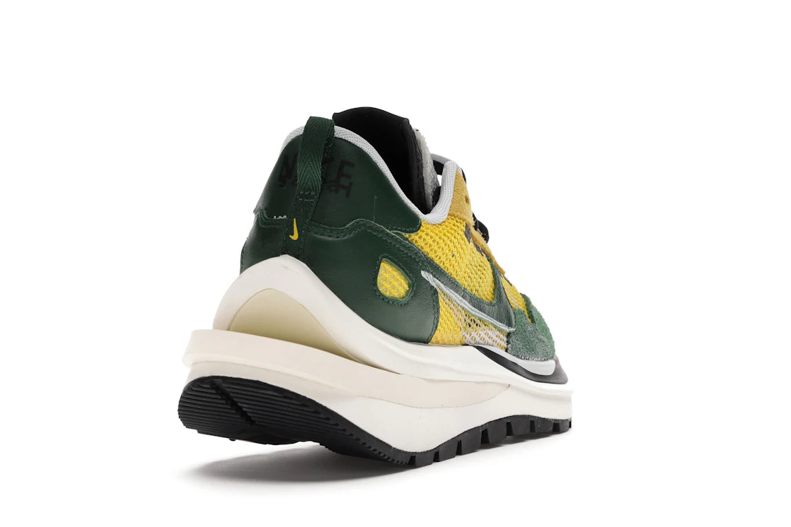 Nike Vaporwaffle sacai Tour Yellow Stadium Green