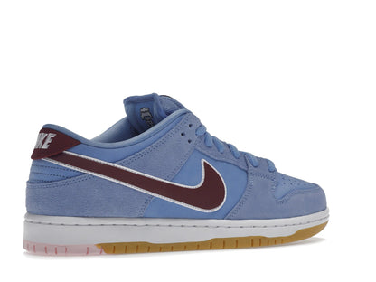 Nike SB Dunk Low Philadelphia Phillies