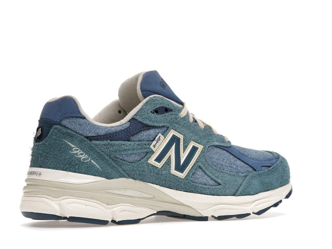 New Balance 990v3 MiUSA Levi's Denim