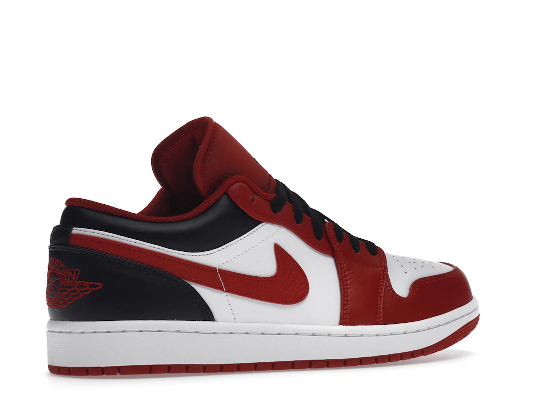 Jordan 1 Low Bulls