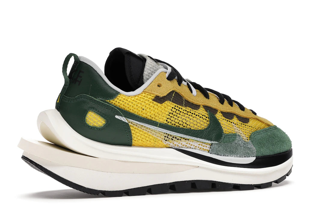 Nike Vaporwaffle sacai Tour Yellow Stadium Green