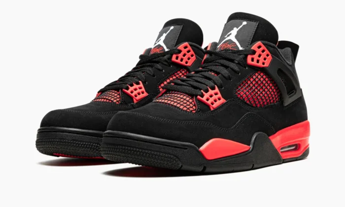 Air Jordan 4 Thunder