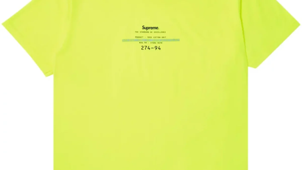 supreme-standard-tee-  