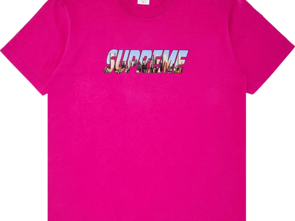シュプリーム ゴッサム ティー マゼンタ - sneakerman.store 